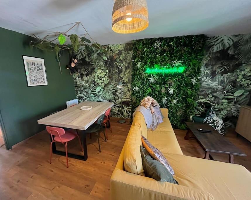 La Cabane Tropicale Pontorson Ngoại thất bức ảnh
